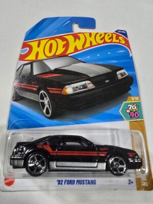 92 FORD MUSTANG