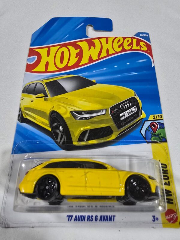 17 AUDI RS 6 AVANT